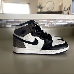 Jordan 1 Retro High OG GS Dark Mochas Us 7Y